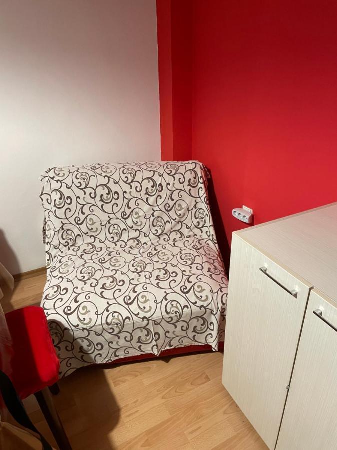 Skopje City Center Red Apartment Экстерьер фото